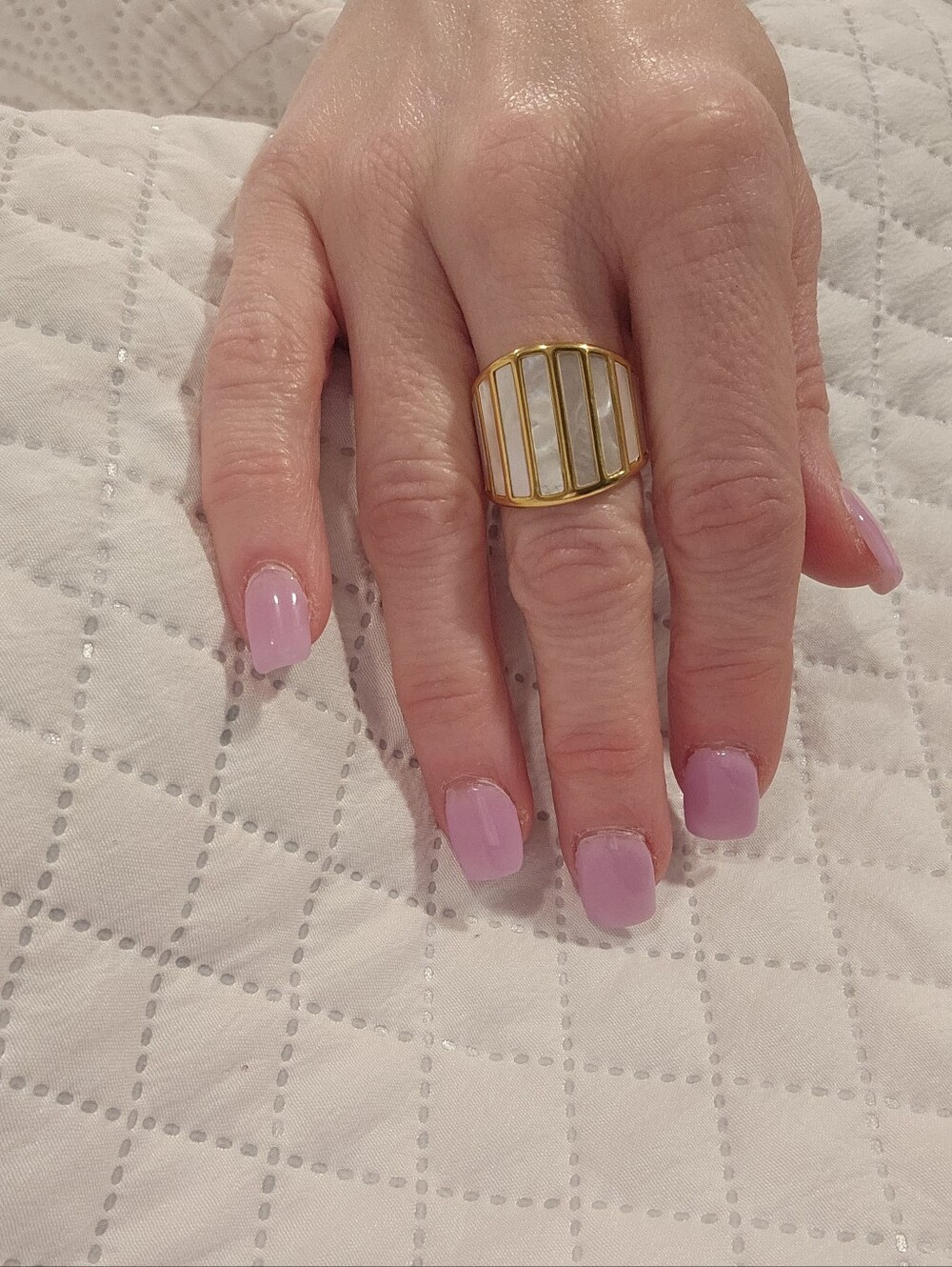 NEW Vintage Mother of Pearl Statement Ring | Gold Tone Stainless Steel | Size 7